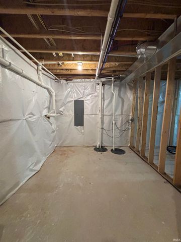 4134 Garden Oak Court, South Bend, IN 46628