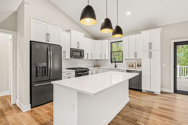 4134 Garden Oak Court, South Bend, IN 46628