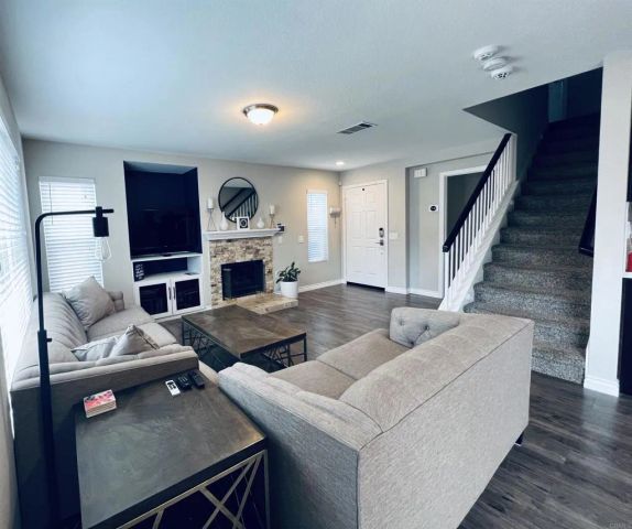 532 Dakota Way, Oceanside, CA 92056