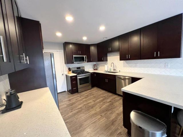 532 Dakota Way, Oceanside, CA 92056