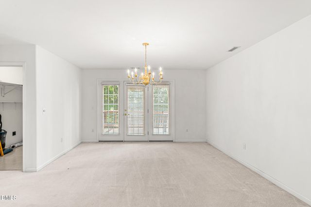 211 Walter Hagen Drive, Mebane, NC 27302