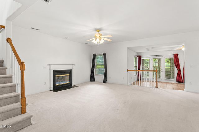 211 Walter Hagen Drive, Mebane, NC 27302