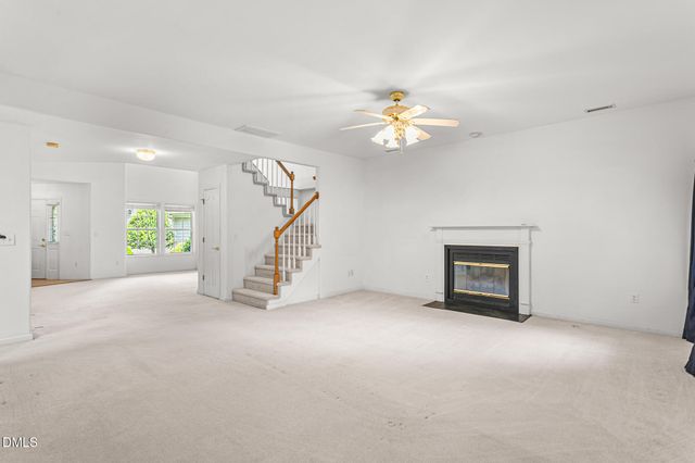 211 Walter Hagen Drive, Mebane, NC 27302