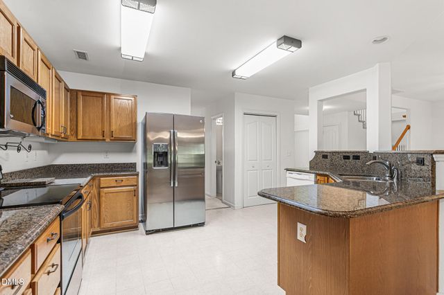 211 Walter Hagen Drive, Mebane, NC 27302