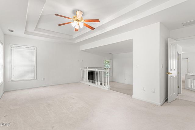 211 Walter Hagen Drive, Mebane, NC 27302