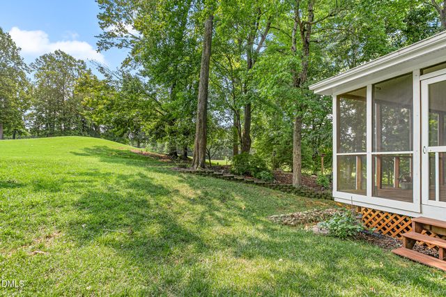 211 Walter Hagen Drive, Mebane, NC 27302