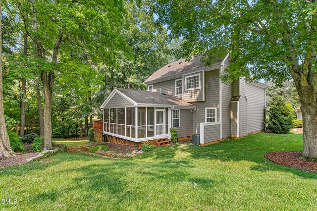 211 Walter Hagen Drive, Mebane, NC 27302