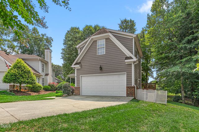 211 Walter Hagen Drive, Mebane, NC 27302