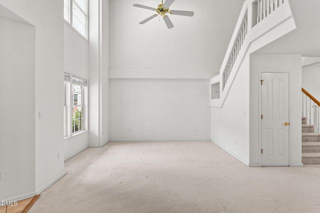 211 Walter Hagen Drive, Mebane, NC 27302