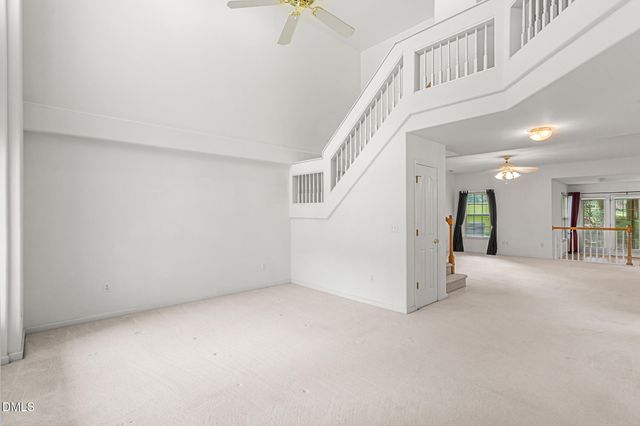211 Walter Hagen Drive, Mebane, NC 27302