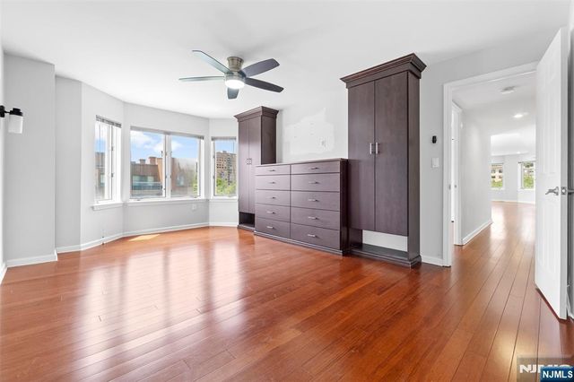 518 Ellery Court K518, Edgewater, NJ 07020