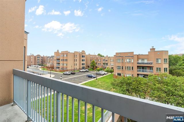 518 Ellery Court K518, Edgewater, NJ 07020