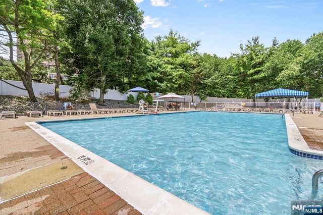 518 Ellery Court K518, Edgewater, NJ 07020