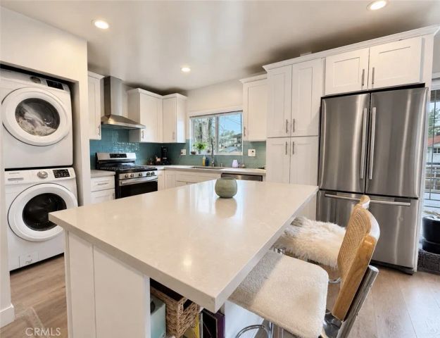 3422 Holyoke, Los Angeles, CA 90065