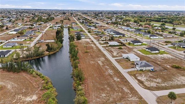 2009 NW 24th AVE, Cape Coral, FL 33993