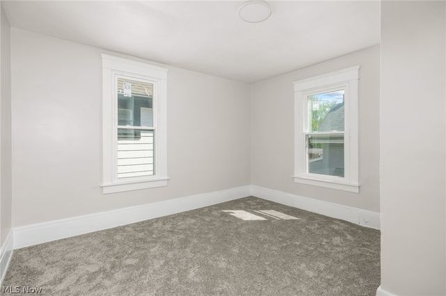 299 NW 5th Street NW, Barberton, OH 44203