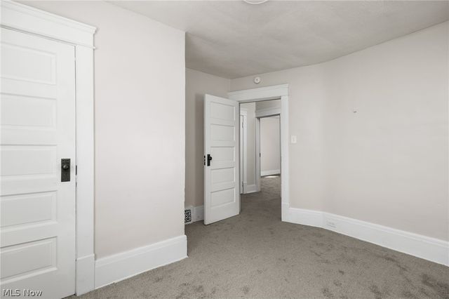 299 NW 5th Street NW, Barberton, OH 44203