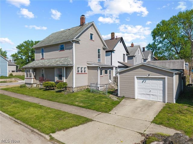 299 NW 5th Street NW, Barberton, OH 44203