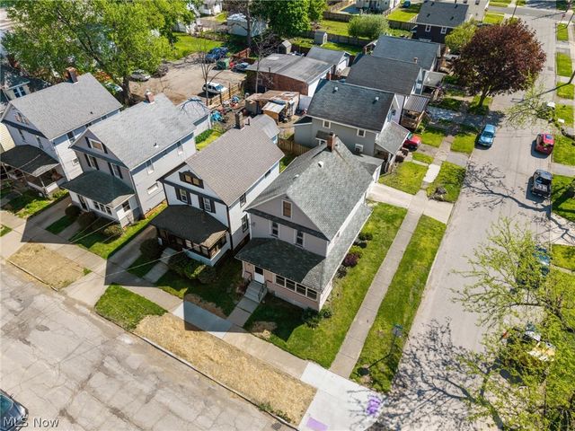 299 NW 5th Street NW, Barberton, OH 44203