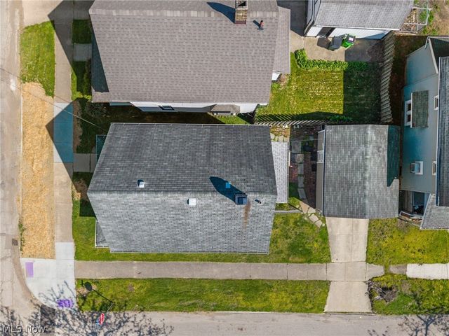 299 NW 5th Street NW, Barberton, OH 44203