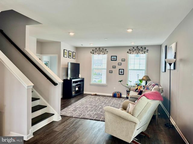 15 TURIN WAY, Mount Laurel, NJ 08054