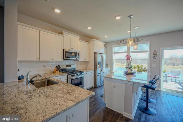 15 TURIN WAY, Mount Laurel, NJ 08054