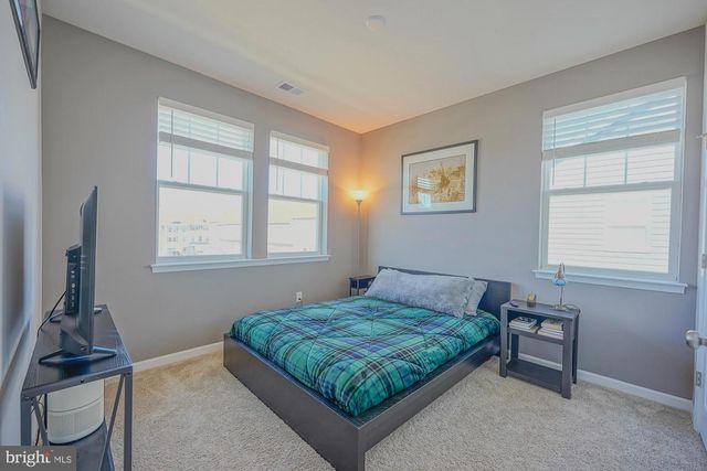 15 TURIN WAY, Mount Laurel, NJ 08054