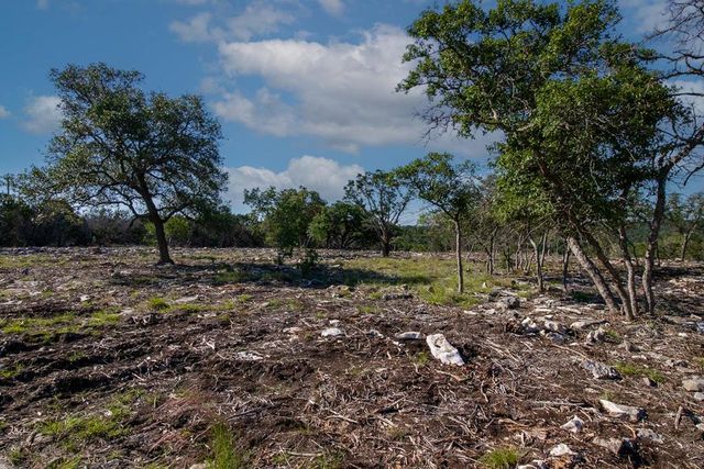 29 River Valley Ranch, Ingram, TX 78025