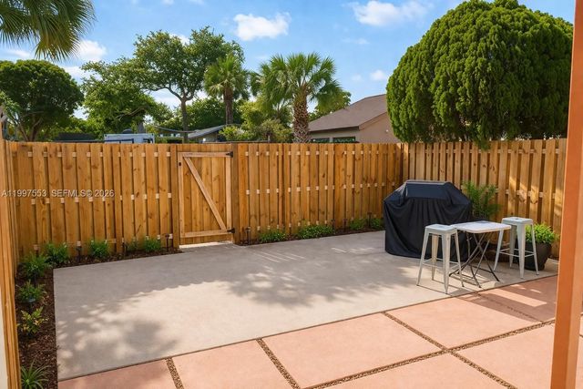 1717 NW 72nd Ave 67, Plantation, FL 33313