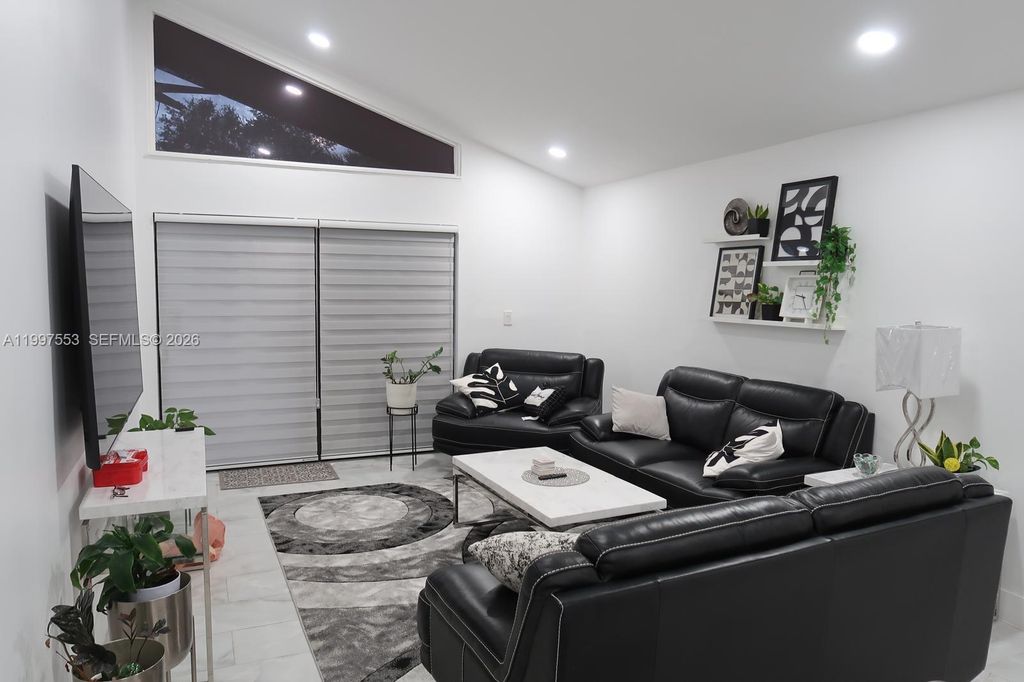 1717 NW 72nd Ave 67, Plantation, FL 33313