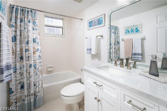 5550 Heron Point DR 305, Naples, FL 34108