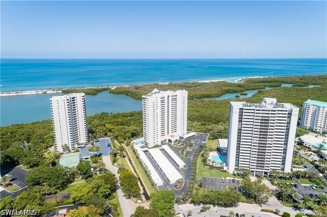 5550 Heron Point DR 305, Naples, FL 34108