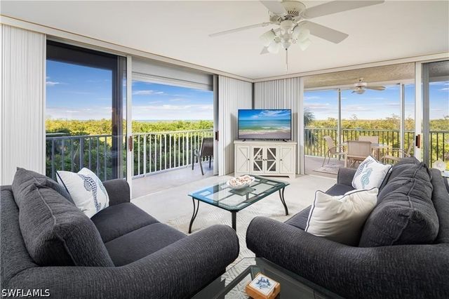 5550 Heron Point DR 305, Naples, FL 34108