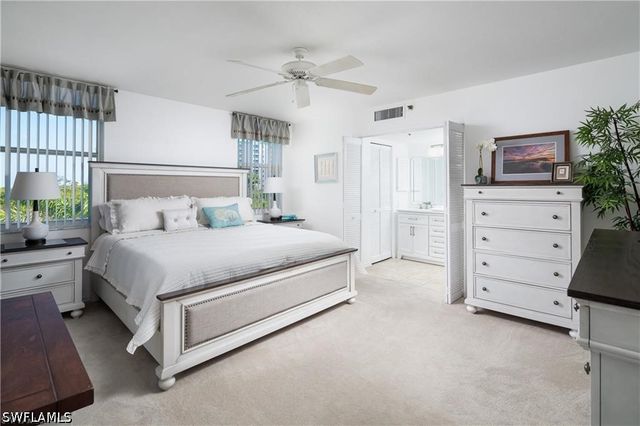 5550 Heron Point DR 305, Naples, FL 34108