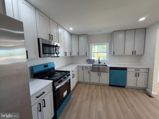 1116 LARCHMONT AVE, Capitol Heights, MD 20743