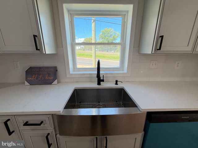1116 LARCHMONT AVE, Capitol Heights, MD 20743
