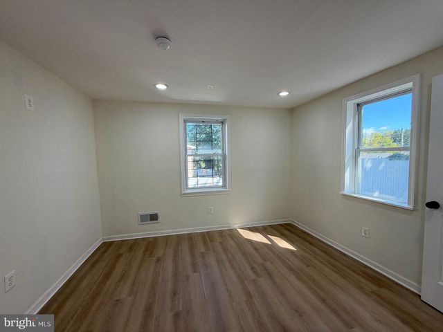 1116 LARCHMONT AVE, Capitol Heights, MD 20743