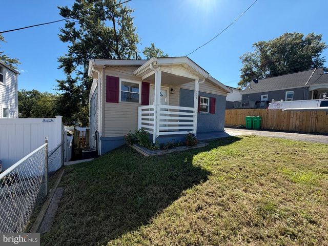 1116 LARCHMONT AVE, Capitol Heights, MD 20743