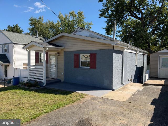 1116 LARCHMONT AVE, Capitol Heights, MD 20743