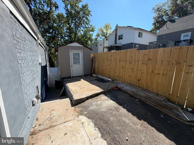 1116 LARCHMONT AVE, Capitol Heights, MD 20743