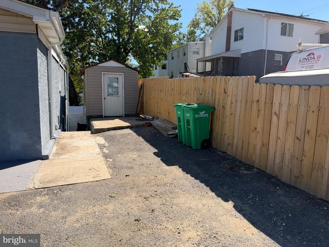 1116 LARCHMONT AVE, Capitol Heights, MD 20743