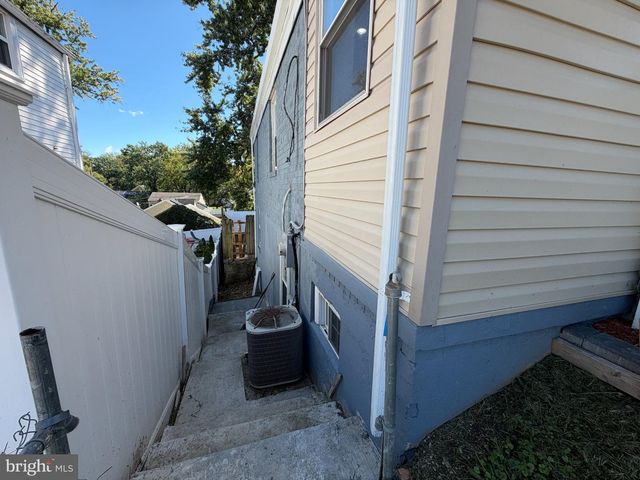 1116 LARCHMONT AVE, Capitol Heights, MD 20743
