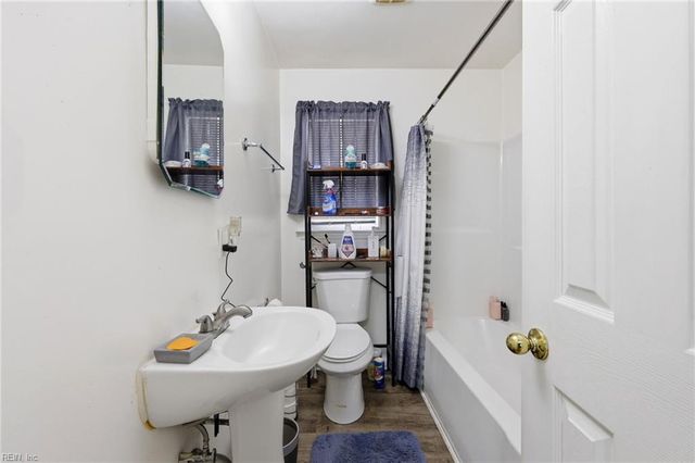 4008 Deep Creek BLVD, Portsmouth, VA 23702