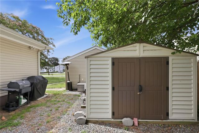 4008 Deep Creek BLVD, Portsmouth, VA 23702