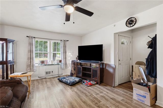 4008 Deep Creek BLVD, Portsmouth, VA 23702