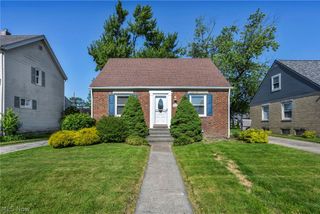 208 Longfellow Street, Elyria, OH 44035