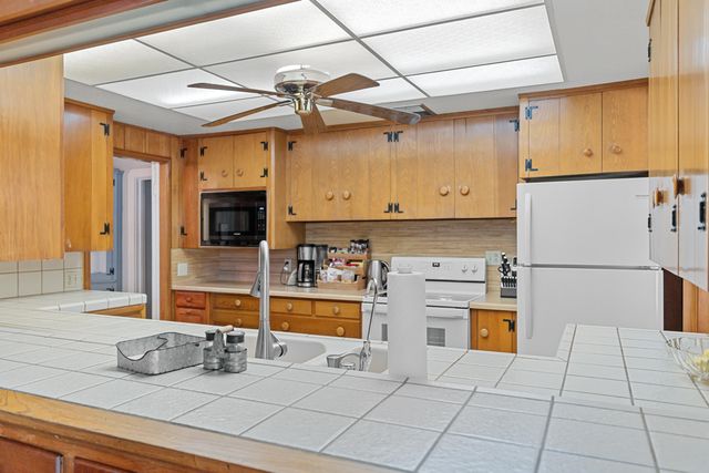 531 E Walnut Street, Exeter, CA 93221