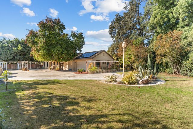 531 E Walnut Street, Exeter, CA 93221