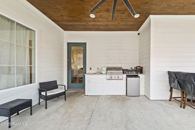 212 San Domingo Drive, Youngsville, LA 70592