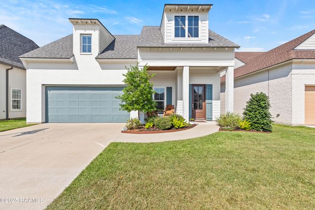 212 San Domingo Drive, Youngsville, LA 70592